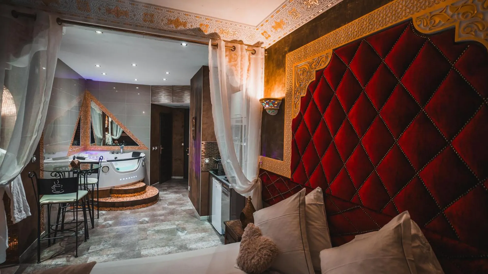 Le Love Spa Lyon 0*,  France