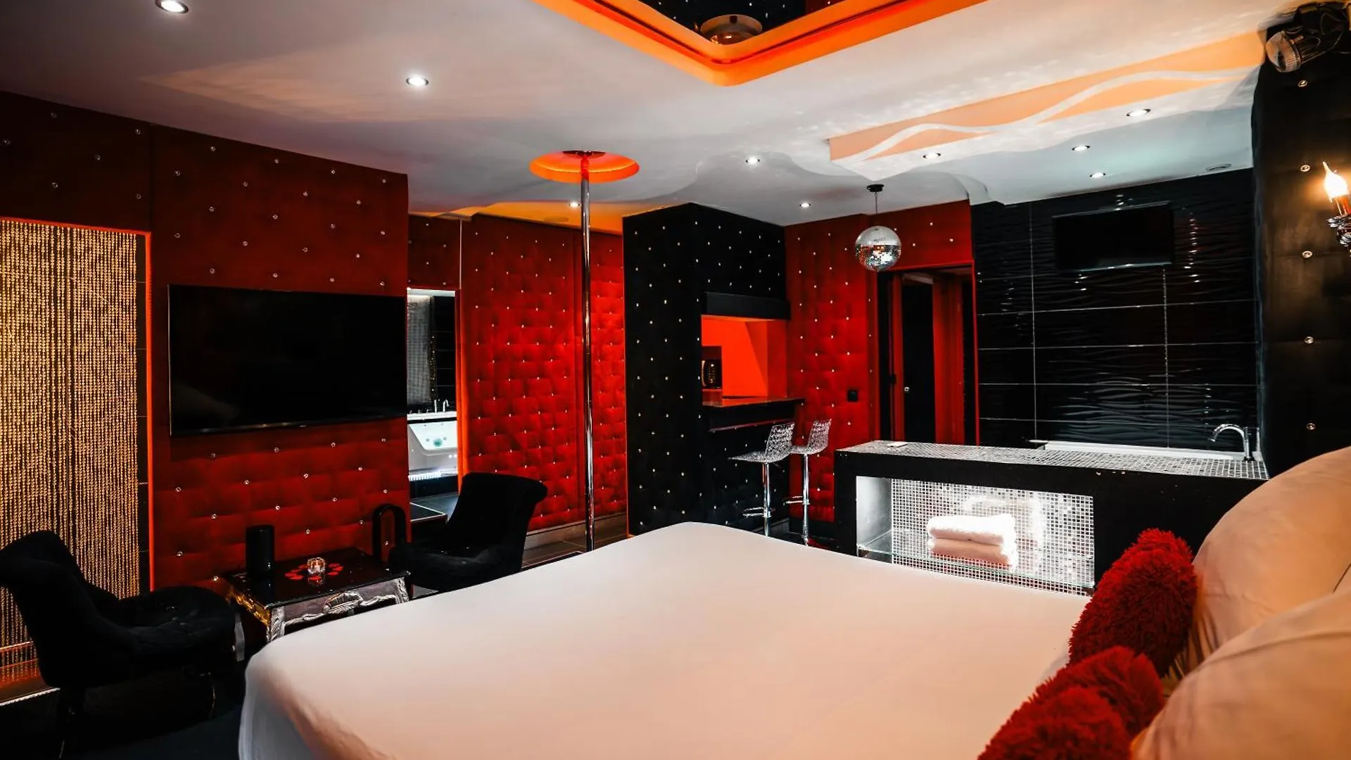 Le Love Spa Lyon 0*,  France