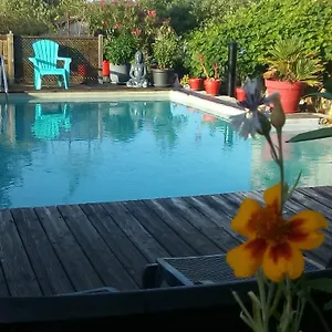  Hébergement de vacances Mas De La Musardière