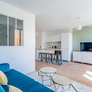 https://confortable-t2-climatise-canebiere-vieux-port.fr-provencehotel.com